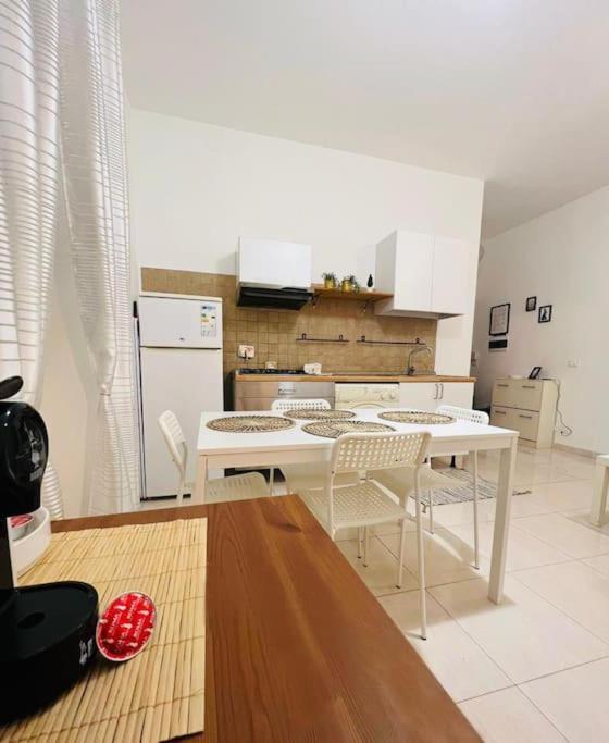A Comfortable Apartment For You In San Lorenzo Rome Bagian luar foto