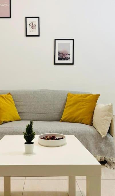 A Comfortable Apartment For You In San Lorenzo Rome Bagian luar foto